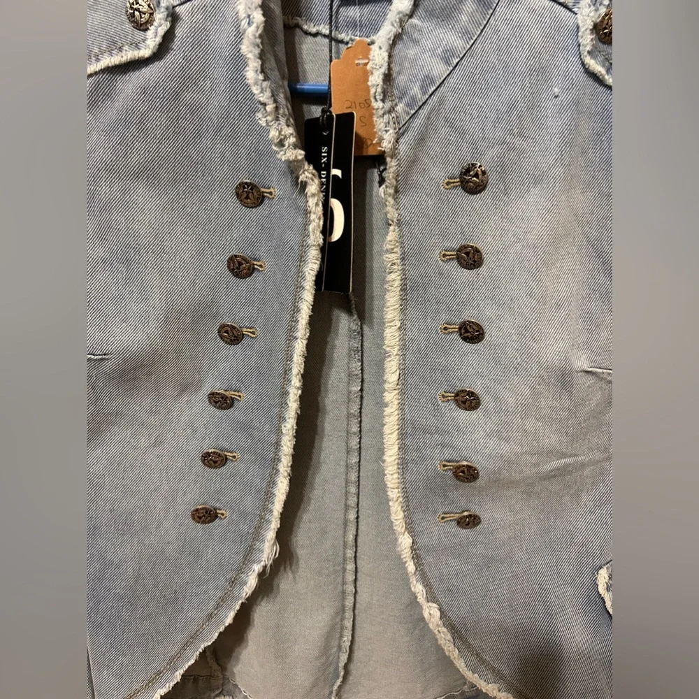 Jean Jacket - Picture 2 of 8